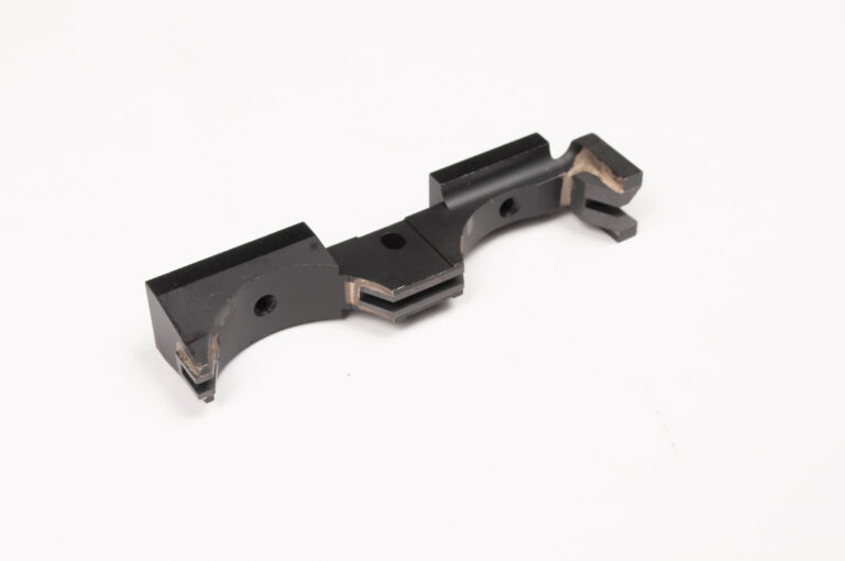 BLADE GUIDE-UPPER MODIFICATION